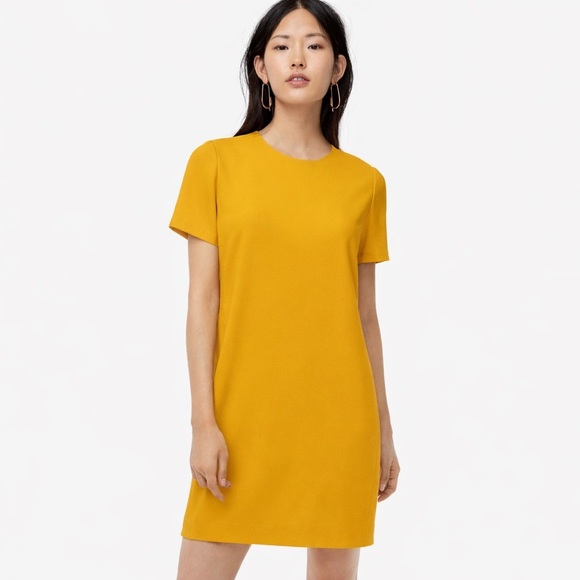 Babaton Dresses & Skirts - Babaton Patricio Dress – Women’s Size 6 – Aritzia Yellow / Mustard